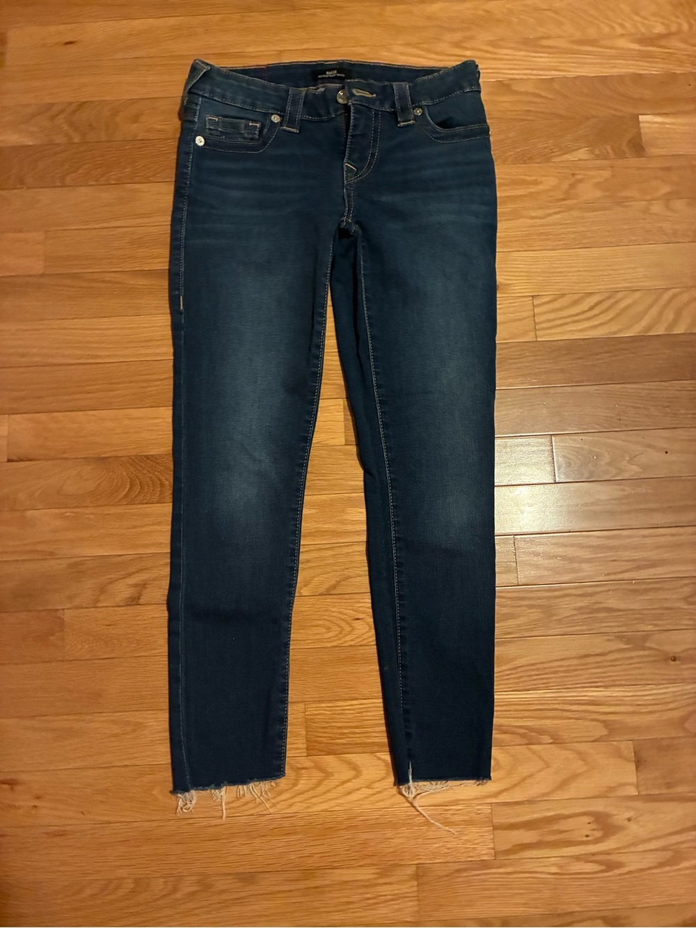 True Religion Halle Mid Rise Super Skinny Cropped Jeans with Raw Hem. NWOT!